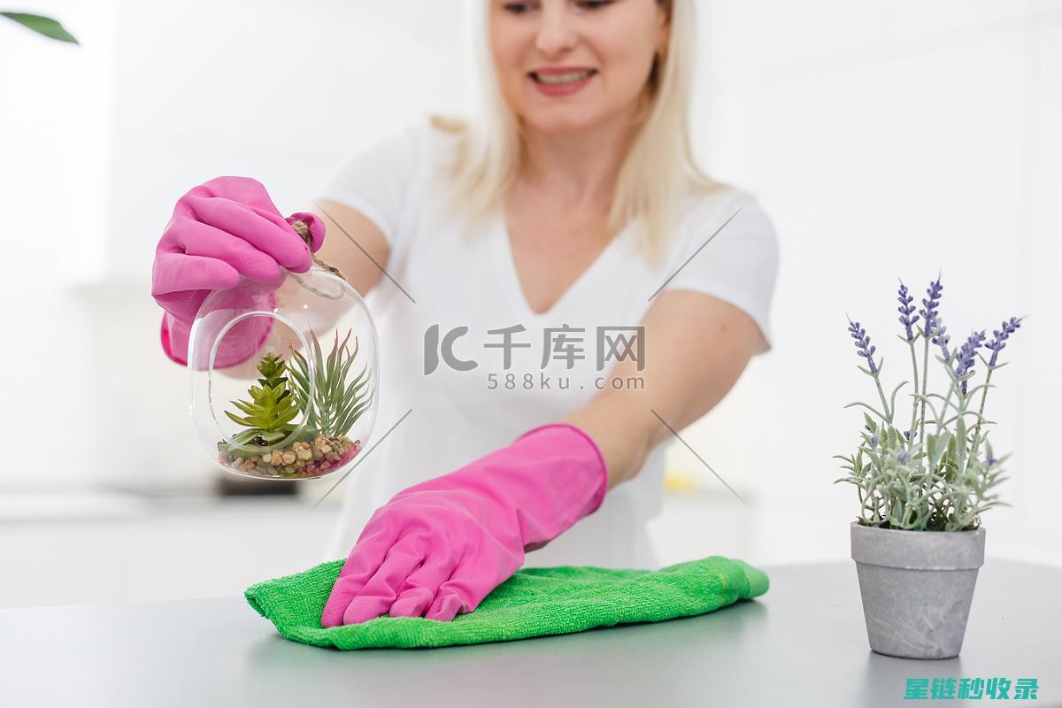 如何正确清洁梳子，延长使用寿命的秘密大揭秘 (如何正确清洁脸部皮肤)